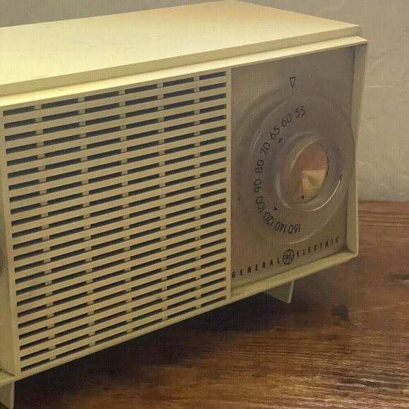 General Electric GE Solid State MCM Radio Works (Static) 11" MID CENTURY MODERN - Picture 11 of 14